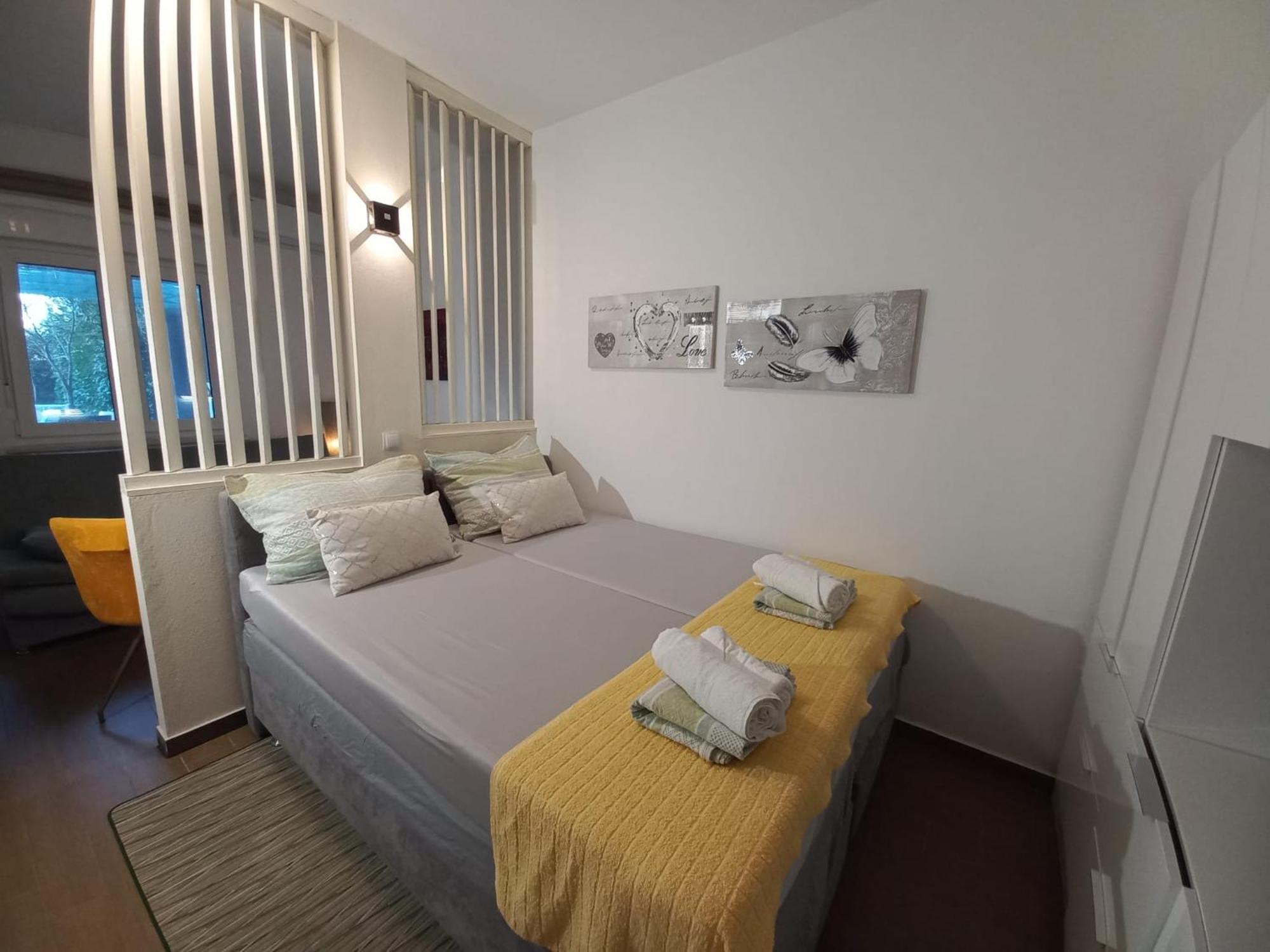 Studio Apartment With Pool Пула Экстерьер фото